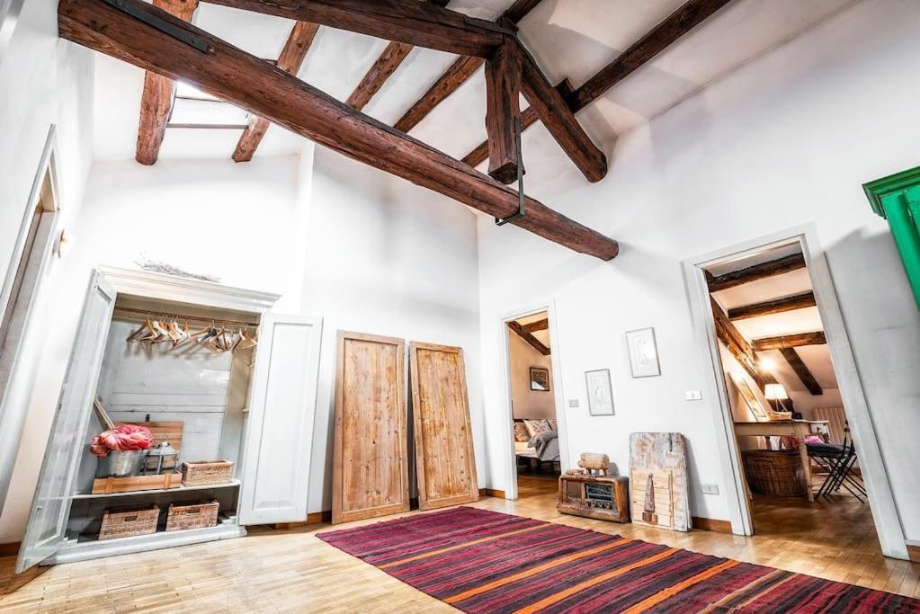 Loft Overlooking The Old Town . Фельтре Екстер'єр фото